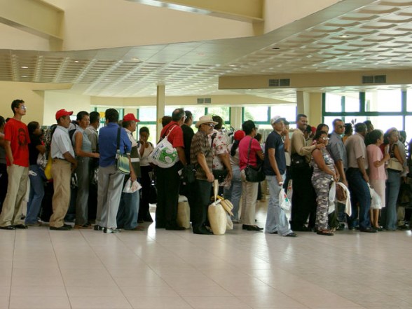 waiting-in-line waiting-in-line